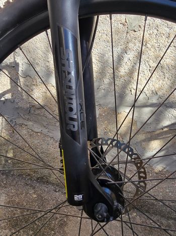 Used Giant Talon 4 2021 2021 Mountainbike, Blue, 27.5, 29 — image 9 of 26
