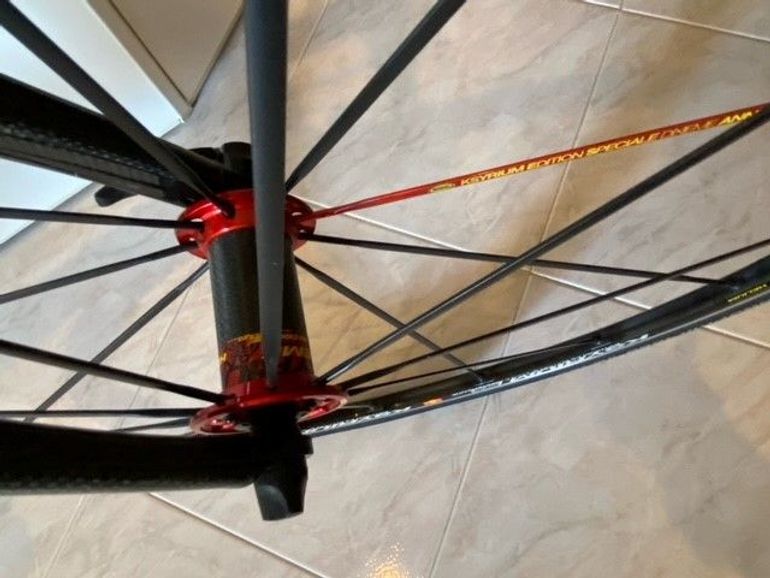 Used Specialized TARMAC S-WORKS 2006 2006 Road & Gravel, Red — image 3 of 5