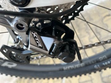 Used Trek Procaliber Shimano XTR 2021 Mountainbike, White — image 3 of 10