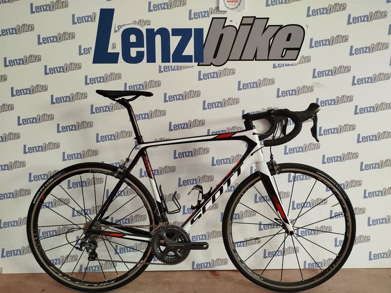 Used Scott ADDICT 20 2016 Road & Gravel, White — image 1 of 7