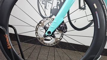 Used Bianchi Oltre Comp Ultegra Di2 2023 2023 Road & Gravel, Blue — image 8 of 33