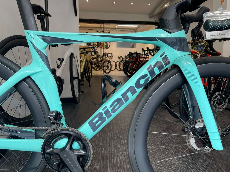 Used Bianchi Oltre Comp Ultegra Di2 2023 2023 Road & Gravel, Blue — image 25 of 33