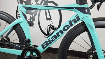 Used Bianchi Oltre Comp Ultegra Di2 2023 2023 Road & Gravel, Blue — image 21 of 33