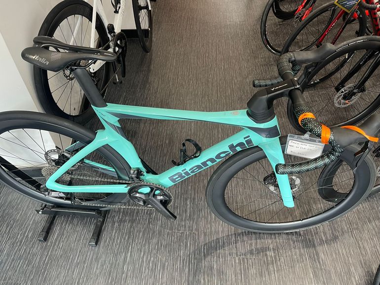 Used Bianchi Oltre Comp Ultegra Di2 2023 2023 Road & Gravel, Blue — image 27 of 33