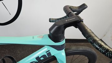 Used Bianchi Oltre Comp Ultegra Di2 2023 2023 Road & Gravel, Blue — image 16 of 33