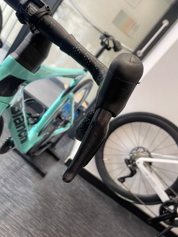 Used Bianchi Oltre Comp Ultegra Di2 2023 2023 Road & Gravel, Blue — image 30 of 33