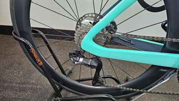Used Bianchi Oltre Comp Ultegra Di2 2023 2023 Road & Gravel, Blue — image 19 of 33