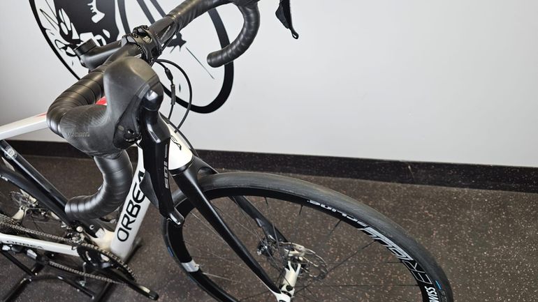 Used Orbea M30 Team-D Disc 2020 2020 Road & Gravel, White — image 10 of 21
