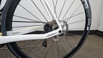 Used Orbea M30 Team-D Disc 2020 2020 Road & Gravel, White — image 6 of 21
