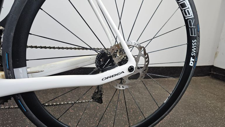 Used Orbea M30 Team-D Disc 2020 2020 Road & Gravel, White — image 6 of 21