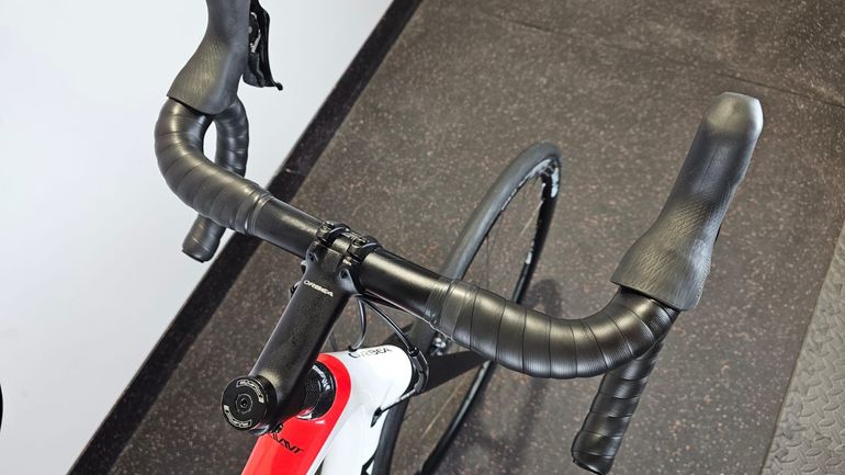 Used Orbea M30 Team-D Disc 2020 2020 Road & Gravel, White — image 11 of 21