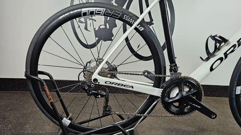 Used Orbea M30 Team-D Disc 2020 2020 Road & Gravel, White — image 17 of 21