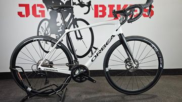 Used Orbea M30 Team-D Disc 2020 2020 Road & Gravel, White — image 1 of 21