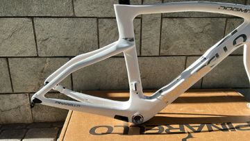 Used Pinarello Dogma F 2025 Road & Gravel, White — image 3 of 5