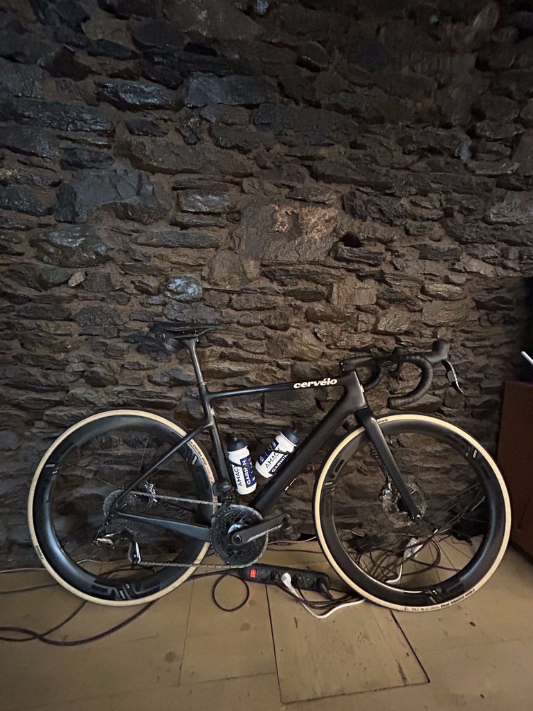 Used Cervélo Áspero-5 Custom Build 2024 Road & Gravel, Black — image 3 of 3