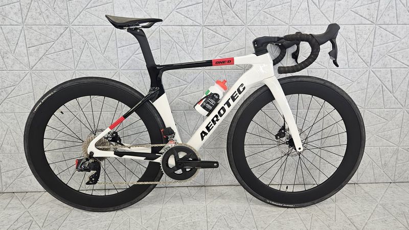 Gebrauchtes AEROTEC D-ONE CARBON ROAD SRAM RIVAL ETAP AXS 12S FAST SIXTY 2025 Road & Gravel