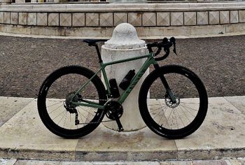 Used Canyon Grail 6 2023 2023 Road & Gravel, Green — image 2 of 3