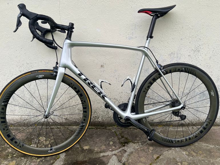 Used Trek Emonda Shimano Ultegra Di2 2018 Road & Gravel, Light Gray — image 2 of 15