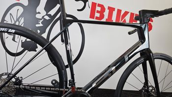 Used Superior X-ROAD Team Comp 2024 2024 Road & Gravel, Green — image 20 of 24