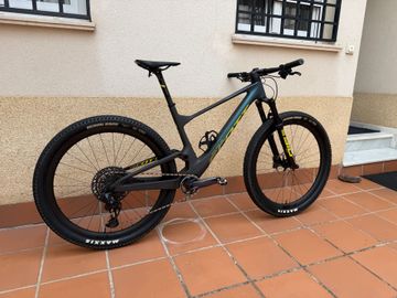 Used Scott Spark RC Team Issue AXS 2022 2022 Mountainbike, Green, 29 — image 2 of 3