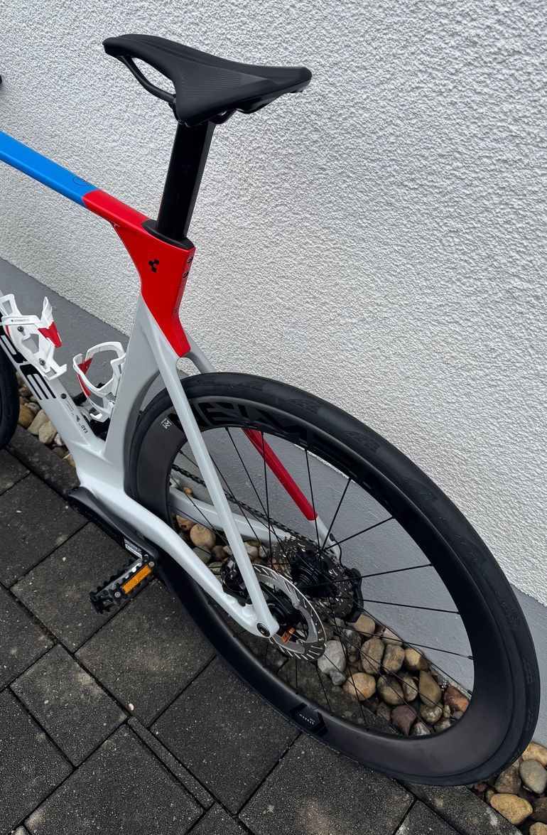 Used CUBE Litening Shimano Ultegra Di2 (12 Speed) 2021 Road & Gravel, White — image 7 of 23