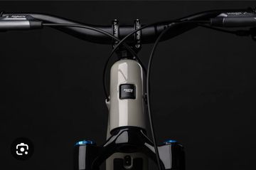 Used Santa Cruz Vala 90 2025 Mountainbike, Light Gray — image 3 of 3