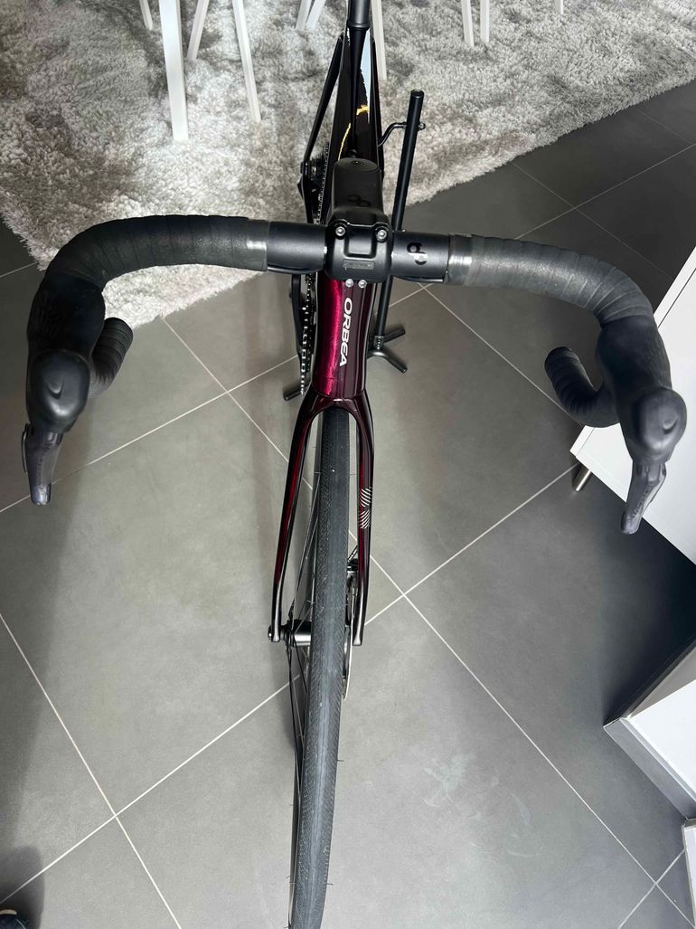 Used Orbea ORCA M20iTEAM 2024 2024 Road & Gravel, Black — image 7 of 12