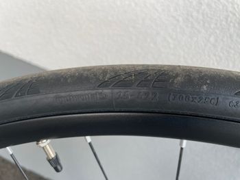 Used Scott Addict 10 disc 2018 2018 Road & Gravel, Black — image 7 of 10