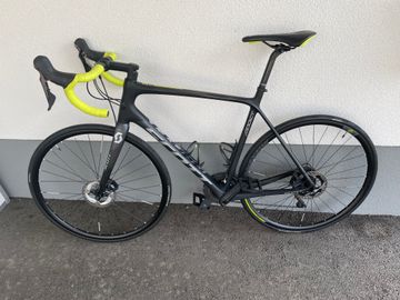 Used Scott Addict 10 disc 2018 2018 Road & Gravel, Black — image 1 of 10
