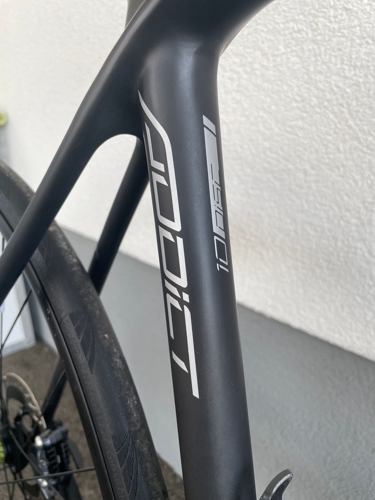 Used Scott Addict 10 disc 2018 2018 Road & Gravel, Black — image 4 of 10