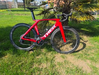 Used Trek Madone SRAM Rival eTap AXS 2023 Road & Gravel