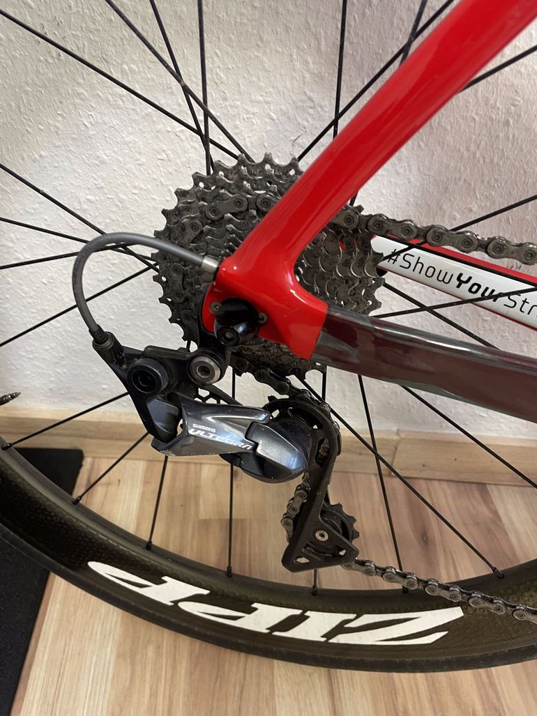 Used Trek Madone SL 6 2019 2019 Road & Gravel, Red — image 19 of 22