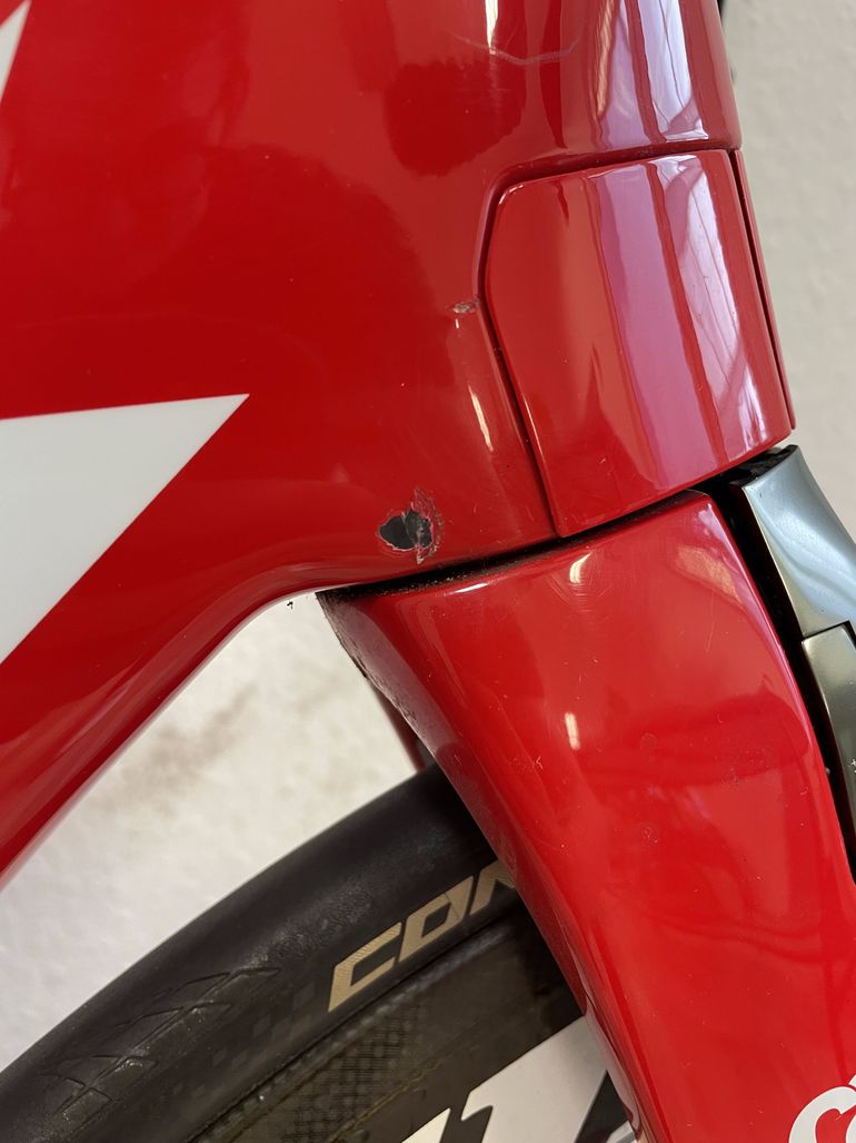Used Trek Madone SL 6 2019 2019 Road & Gravel, Red — image 15 of 22