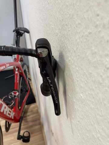 Used Trek Madone SL 6 2019 2019 Road & Gravel, Red — image 5 of 22