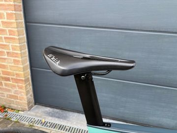 Used Canyon Aeroad CF SLX 7 eTap 2023 2023 Road & Gravel, Green — image 6 of 12
