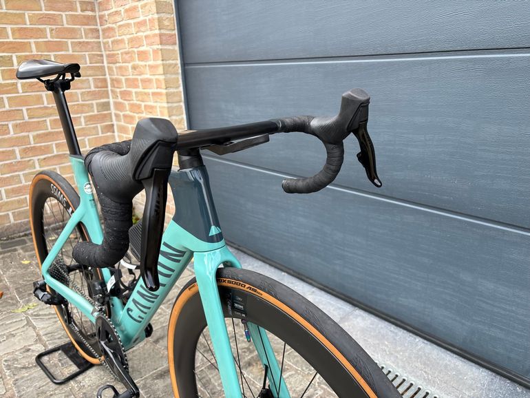 Used Canyon Aeroad CF SLX 7 eTap 2023 2023 Road & Gravel, Green — image 11 of 12