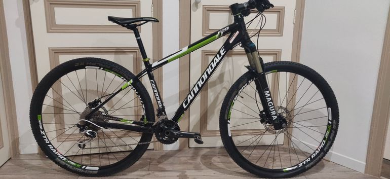 Used Cannondale F-si Shimano Deore XT 2018 Mountainbike, Black — image 2 of 9