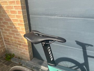 Used Canyon Aeroad CF SLX 7 eTap 2023 2023 Road & Gravel, Green — image 6 of 12