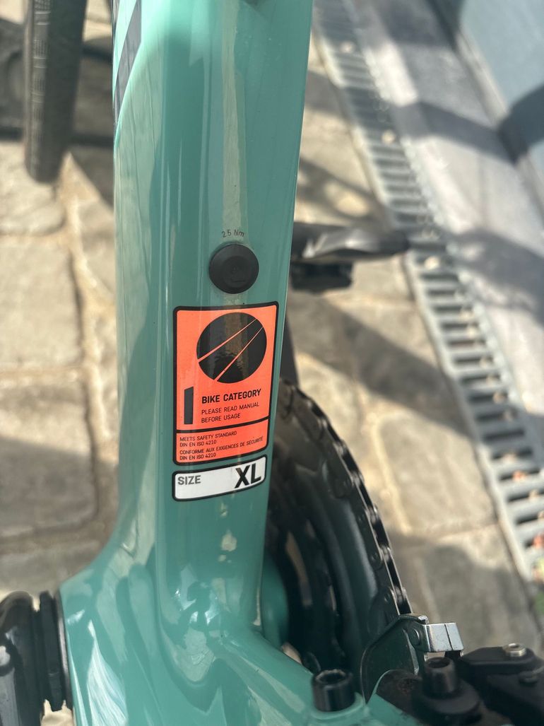 Used Canyon Aeroad CF SLX 7 eTap 2023 2023 Road & Gravel, Green — image 12 of 12