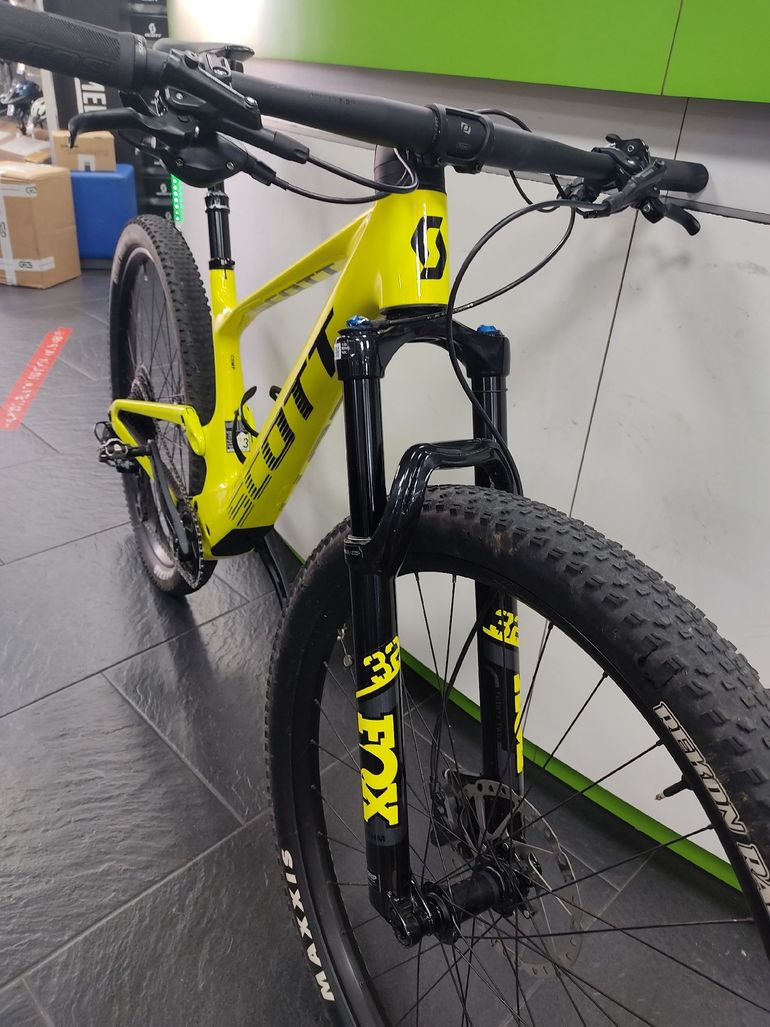 Used Scott Spark RC Comp 2022 2022 Mountainbike, Orange, 29 — image 4 of 4