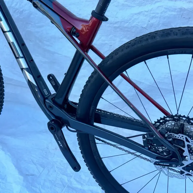 Used Trek Supercaliber Shimano Deore XT 2023 Mountainbike, Black — image 11 of 22