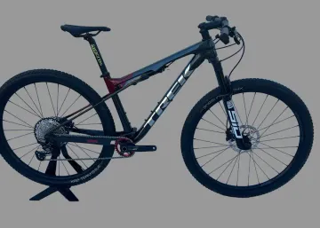 Used Trek Supercaliber Shimano Deore XT 2023 Mountainbike, Black — image 1 of 22