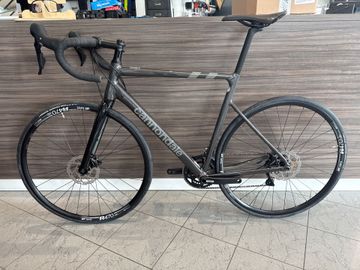 Used Cannondale CAAD13 Disc 105 2024 2024 Road & Gravel, Light Gray — image 2 of 3