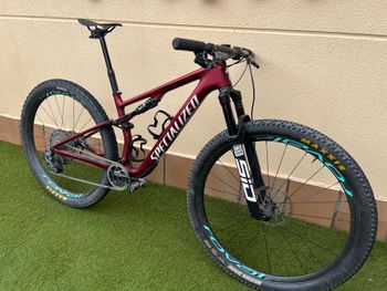 Used Specialized Epic 8 Expert 2024 Frameset 2024 Mountainbike, Red, 29 — image 6 of 6