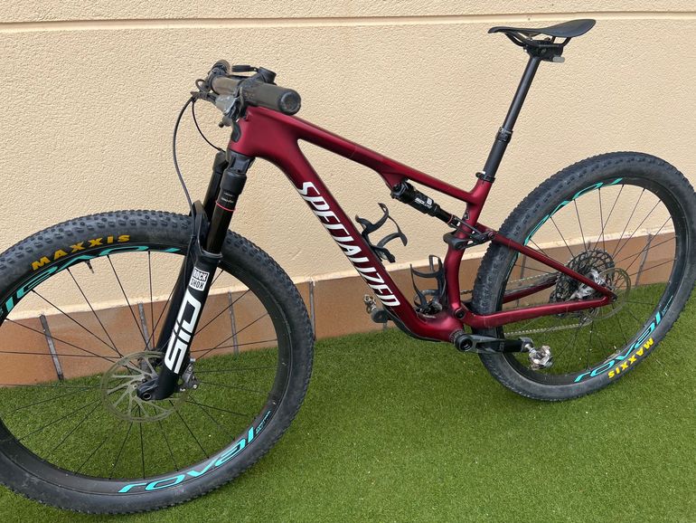 Used Specialized Epic 8 Expert 2024 Frameset 2024 Mountainbike, Red, 29 — image 4 of 6