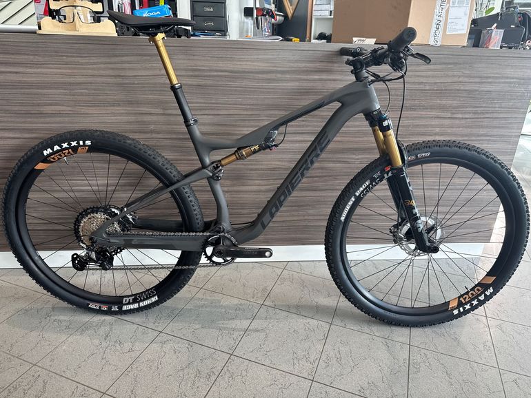 Used Lapierre XRM 10.9 2024 2024 Mountainbike, Black, 29 — image 2 of 3