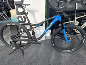 Used Lapierre XR 9.9 2023 2023 Mountainbike, Blue, 29 — image 2 of 3