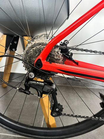 Used BMC Roadmachine SEVEN 2023 2023 Road & Gravel, Red — image 5 of 6