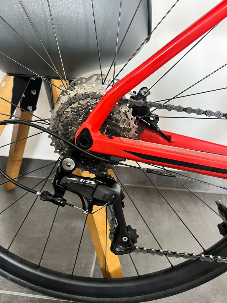 Used BMC Roadmachine SEVEN 2023 2023 Road & Gravel, Red — image 5 of 6