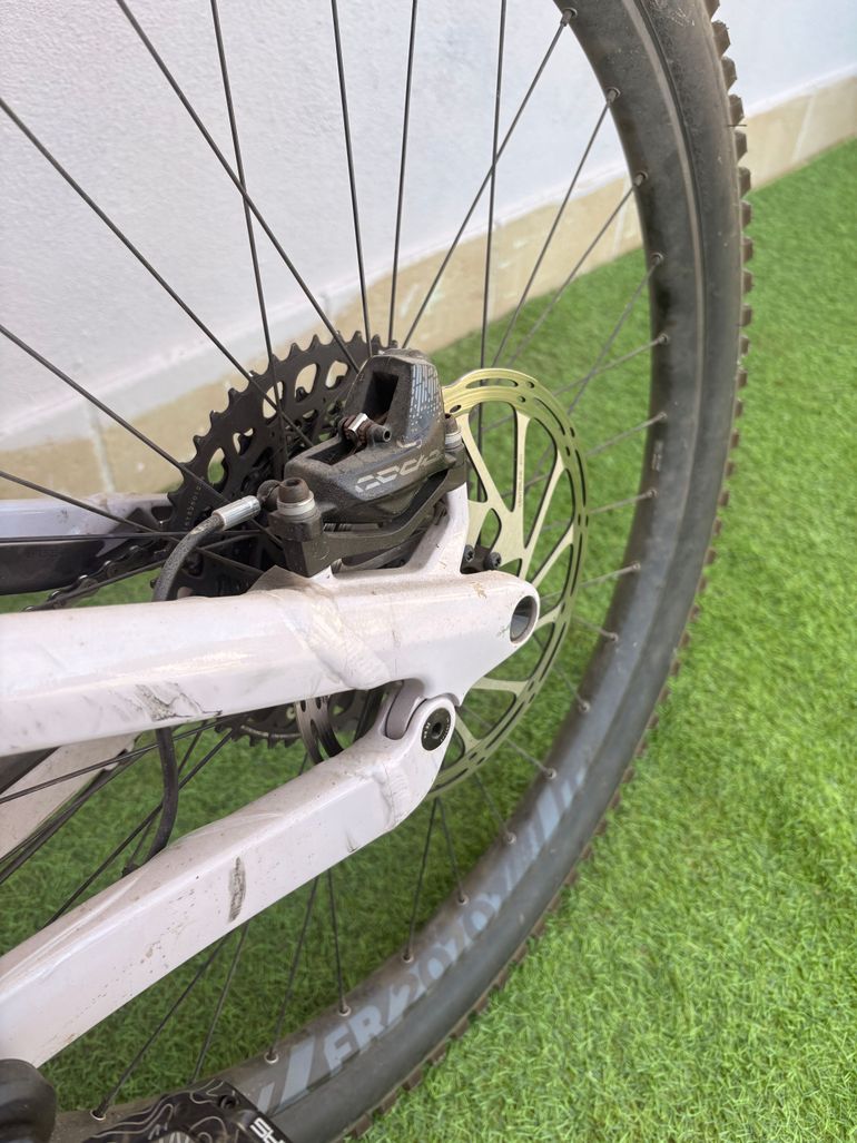 Used Canyon Torque Park AL 6 2024 2024 Mountainbike, White, 27.5 — image 6 of 7